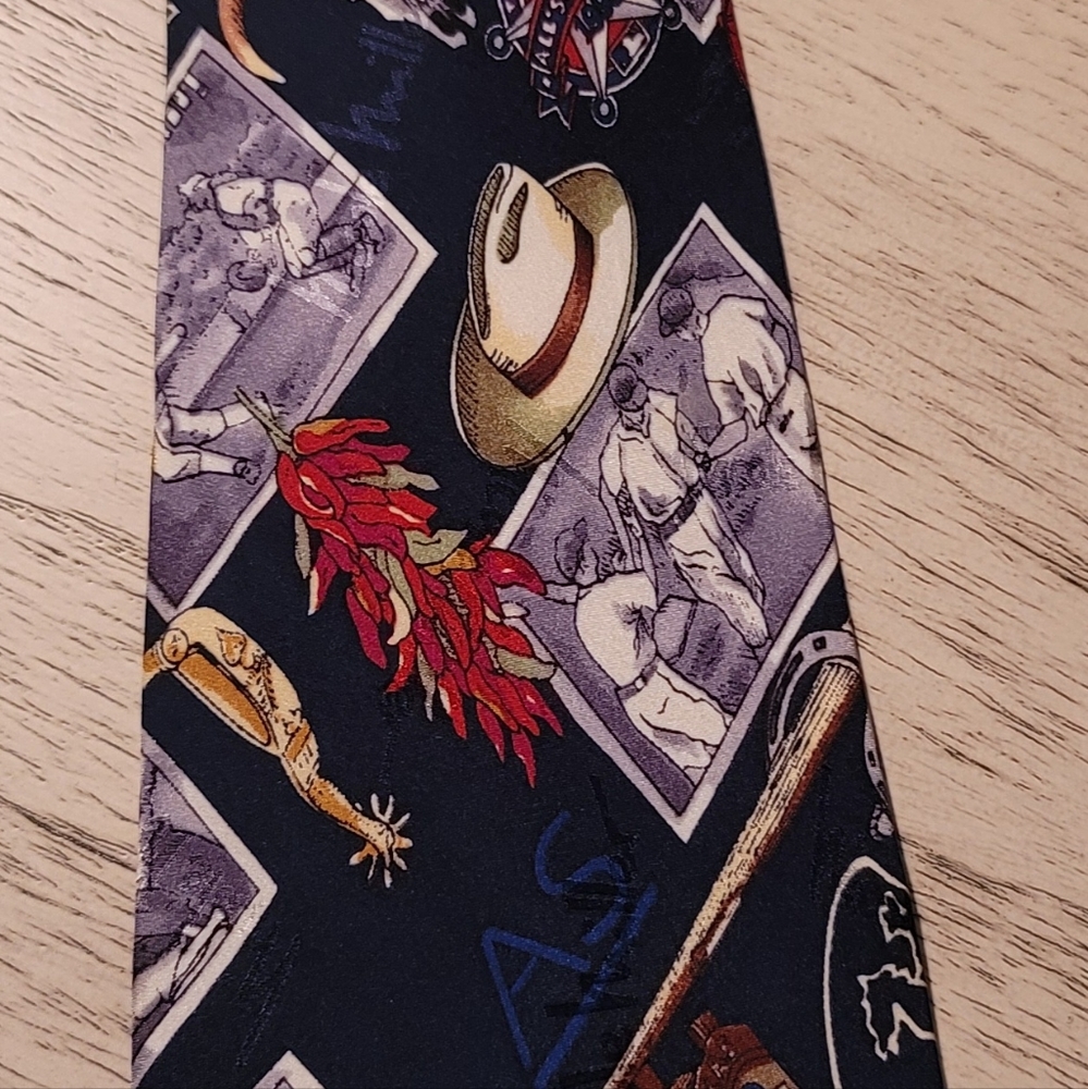 Texas Ranger Nicole Miller Silk Tie🌟Dont forget to bundle another Tie🌟